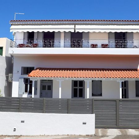 Axs First Floor Apartment Aegina Town Extérieur photo