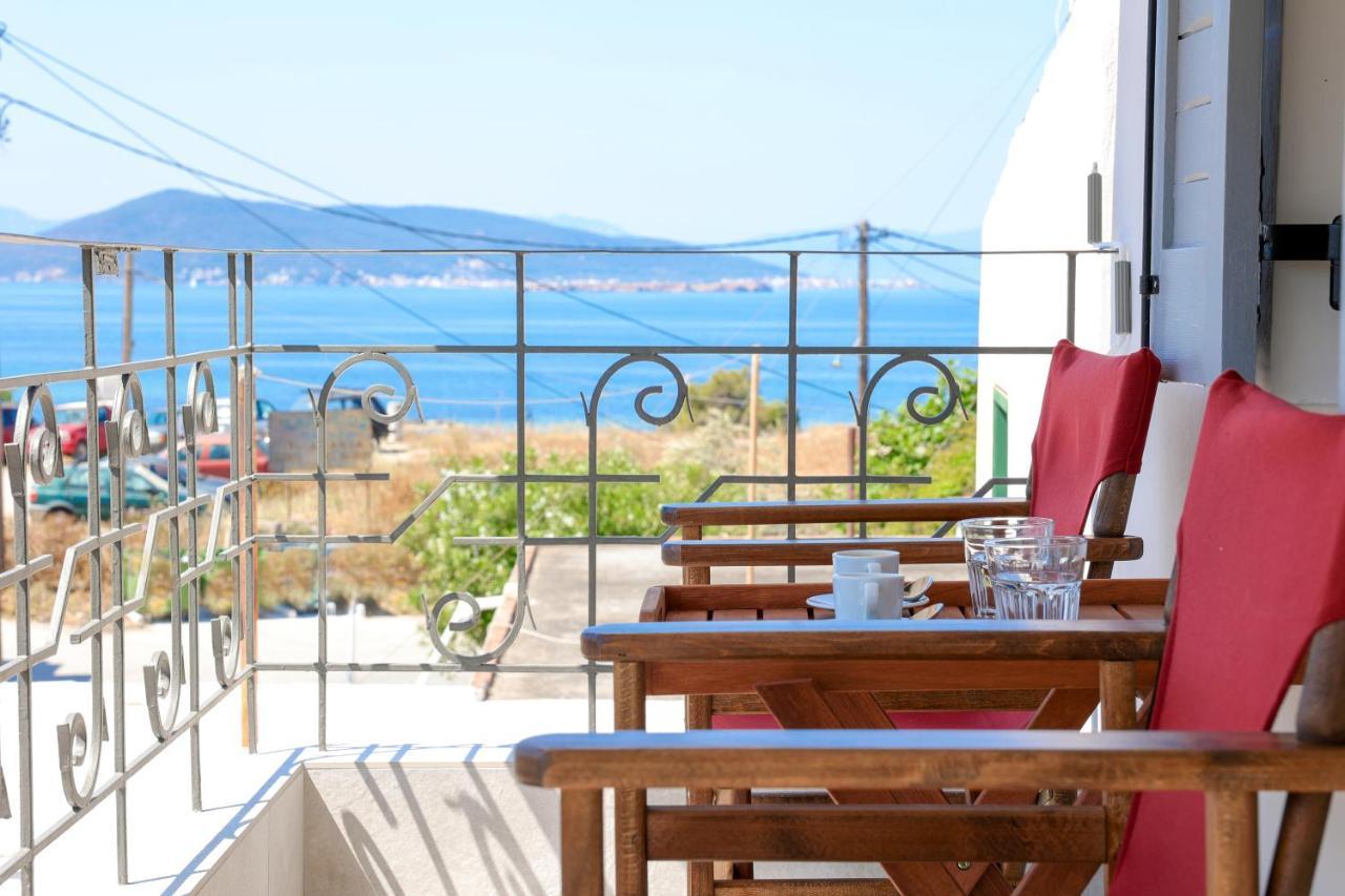 Axs First Floor Apartment Aegina Town Extérieur photo