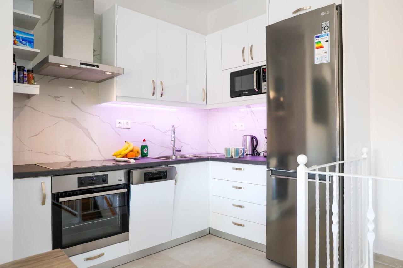 Axs First Floor Apartment Aegina Town Extérieur photo