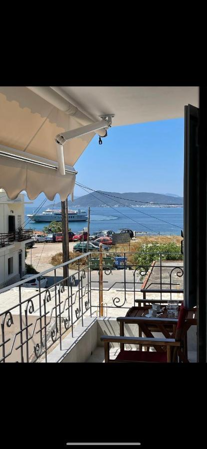 Axs First Floor Apartment Aegina Town Extérieur photo
