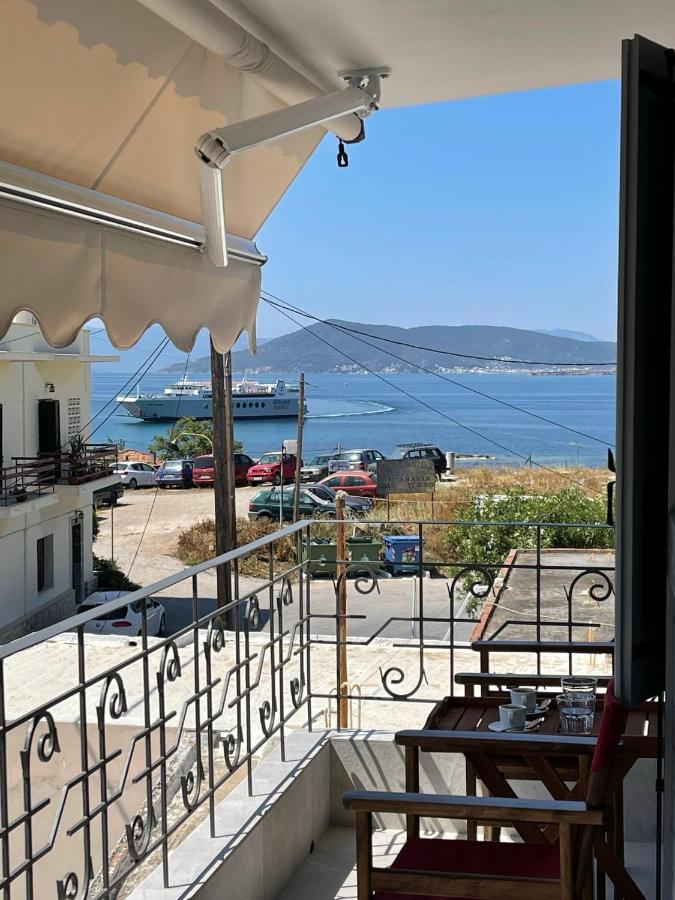 Axs First Floor Apartment Aegina Town Extérieur photo